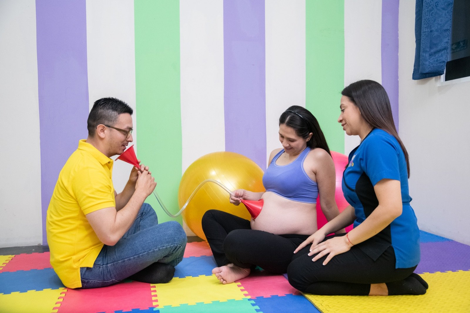 Arte promocional del programa Baby Natal de Genius Baby Center